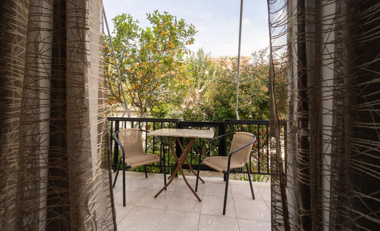 Tsimiklis Apartments Финикунда Экстерьер фото