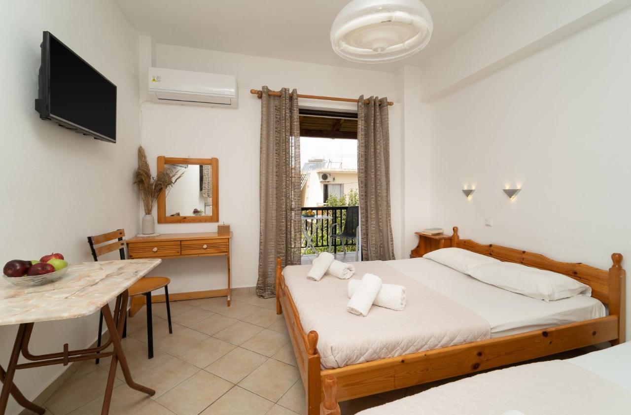 Tsimiklis Apartments Финикунда Экстерьер фото