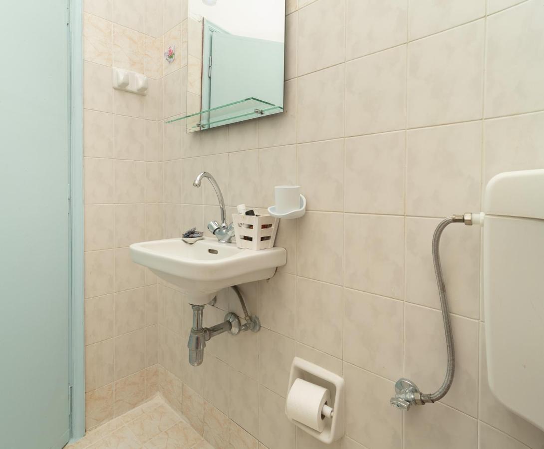 Tsimiklis Apartments Финикунда Экстерьер фото