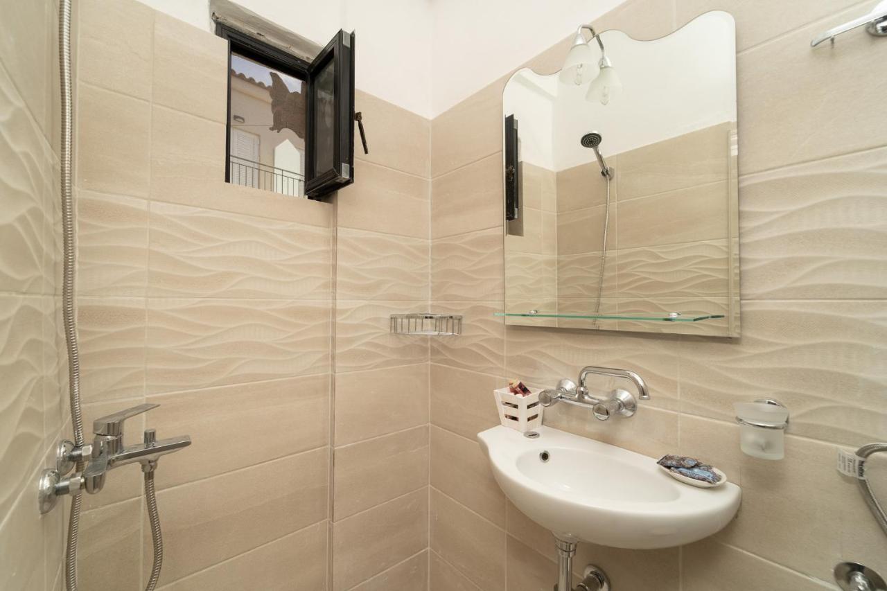 Tsimiklis Apartments Финикунда Экстерьер фото