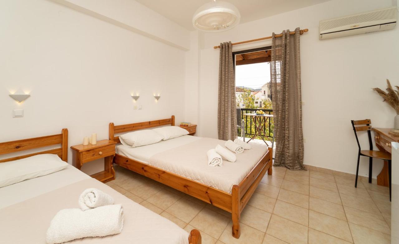Tsimiklis Apartments Финикунда Экстерьер фото
